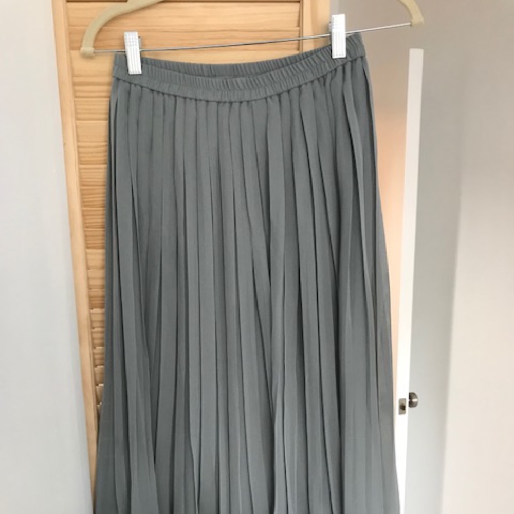 Uniqlo midi-skirt